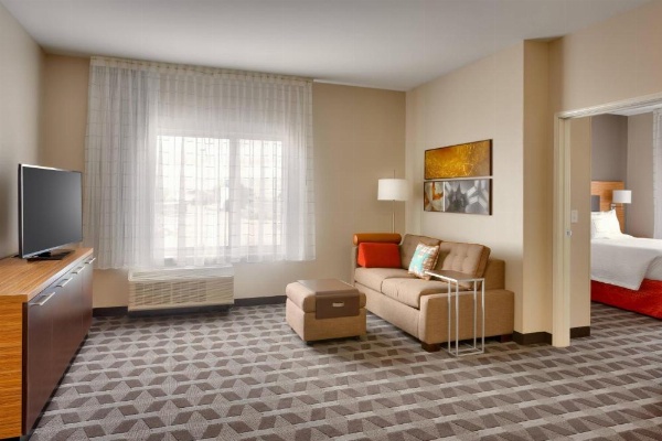 TownePlace Suites by Marriott Clovis image 8